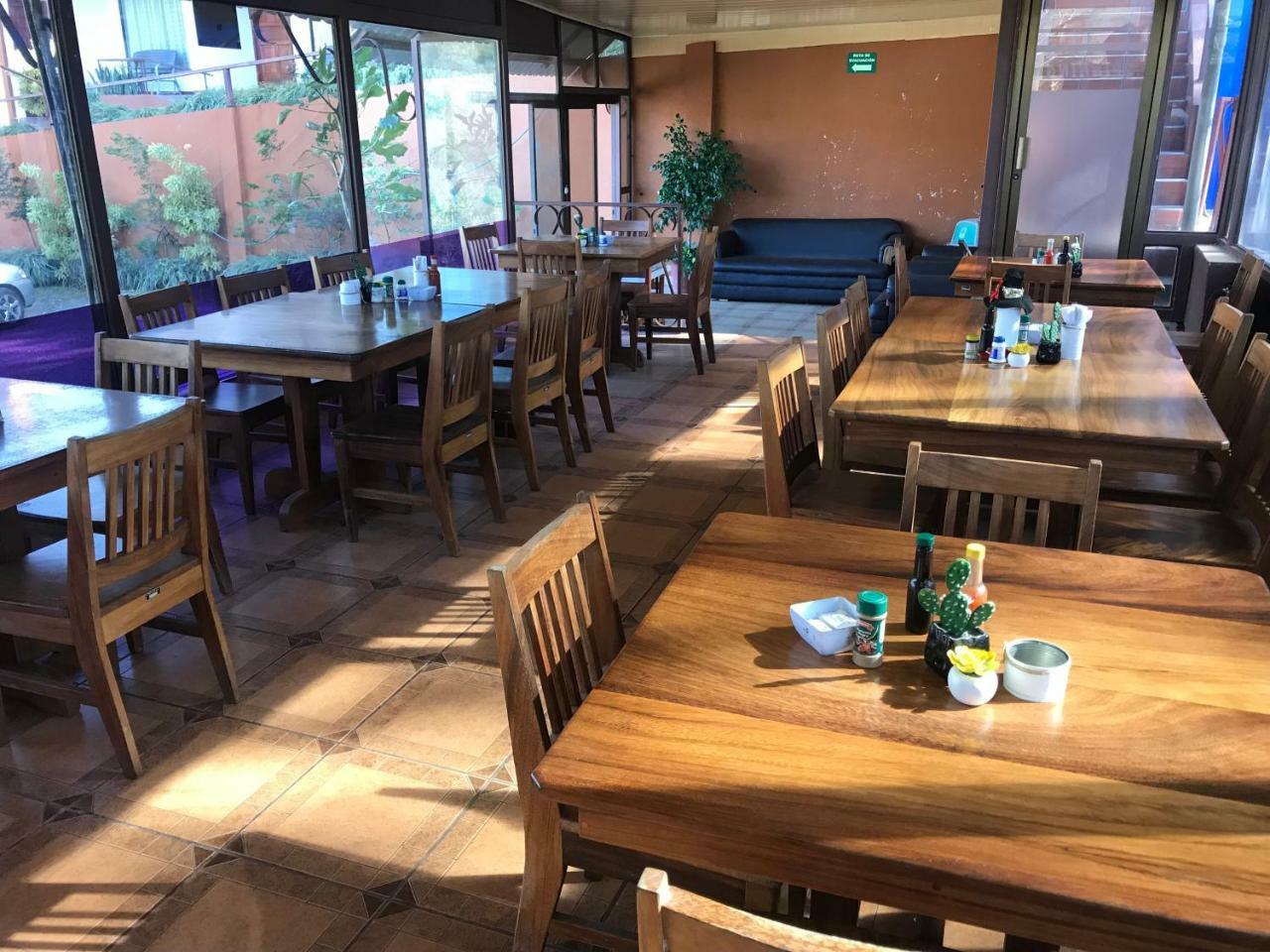 Hotel Cielo Azul Resort Tilarán Екстериор снимка