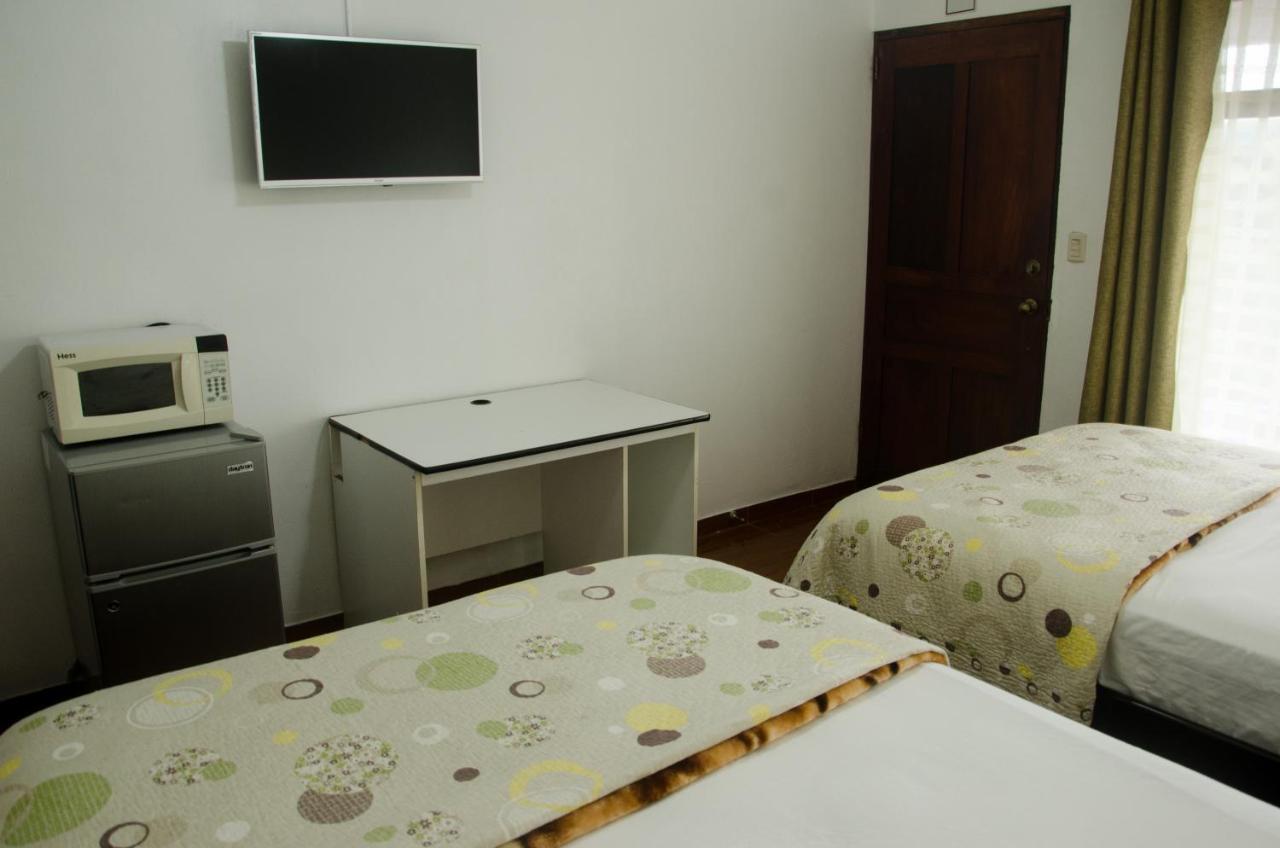 Hotel Cielo Azul Resort Tilarán Екстериор снимка